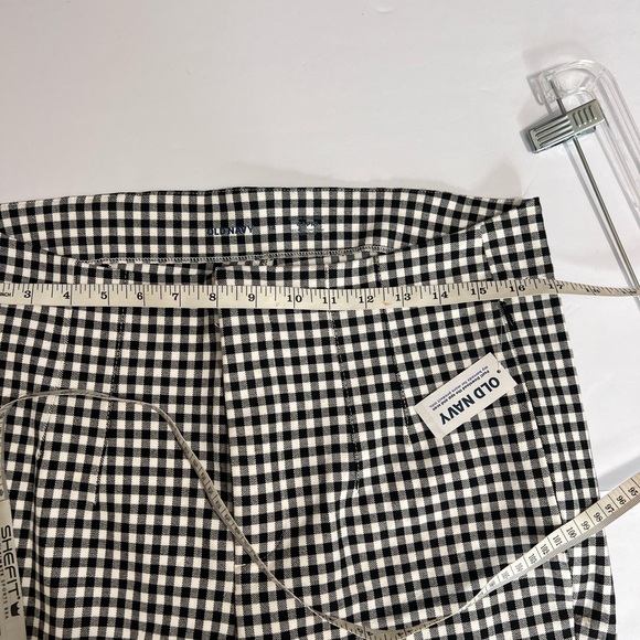 Old navy Extra High-Waisted Polished Pixie Capri Pants new size 12 - Picture 5 of 10
